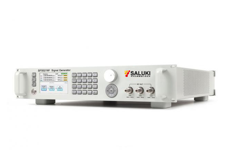 Mnogokanalnii generator kogerentnikh signalov serii SFS Saluki Technology